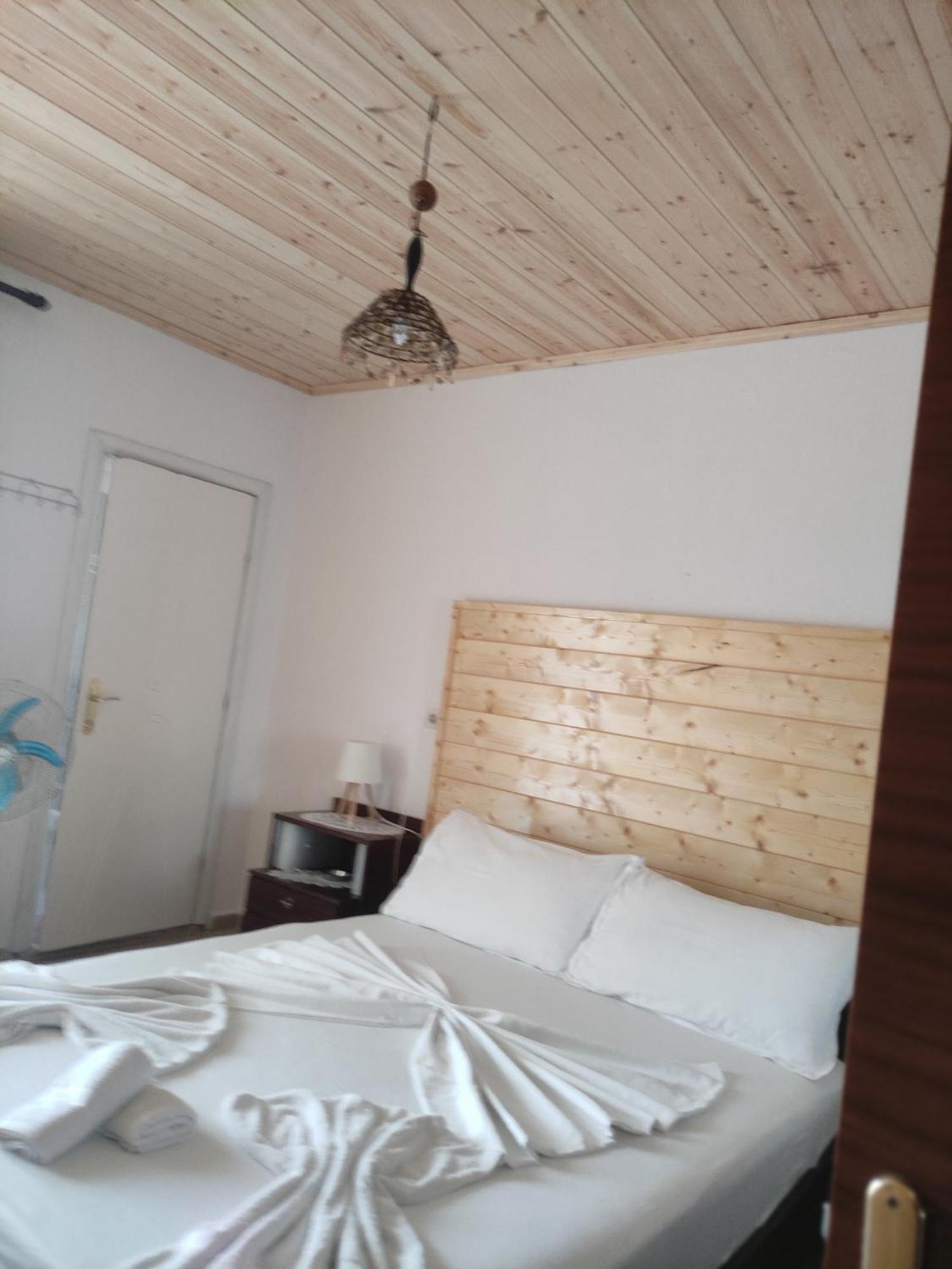Erda Lakeside Guesthouse Lini Habitación foto