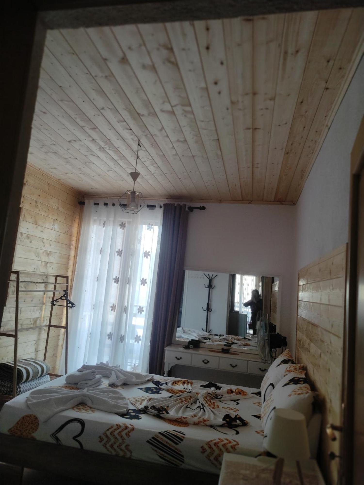 Erda Lakeside Guesthouse Lini Habitación foto