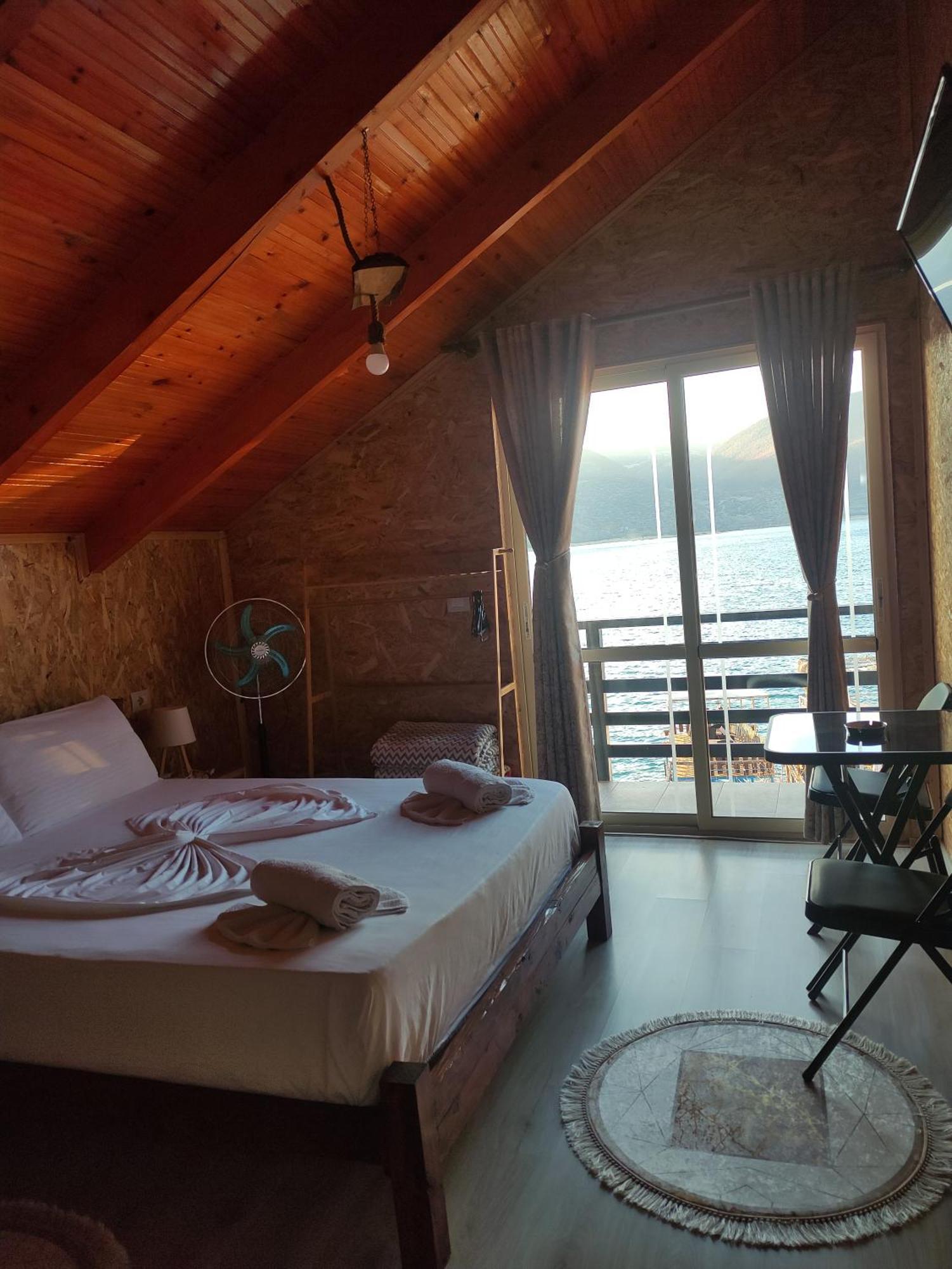 Erda Lakeside Guesthouse Lini Habitación foto