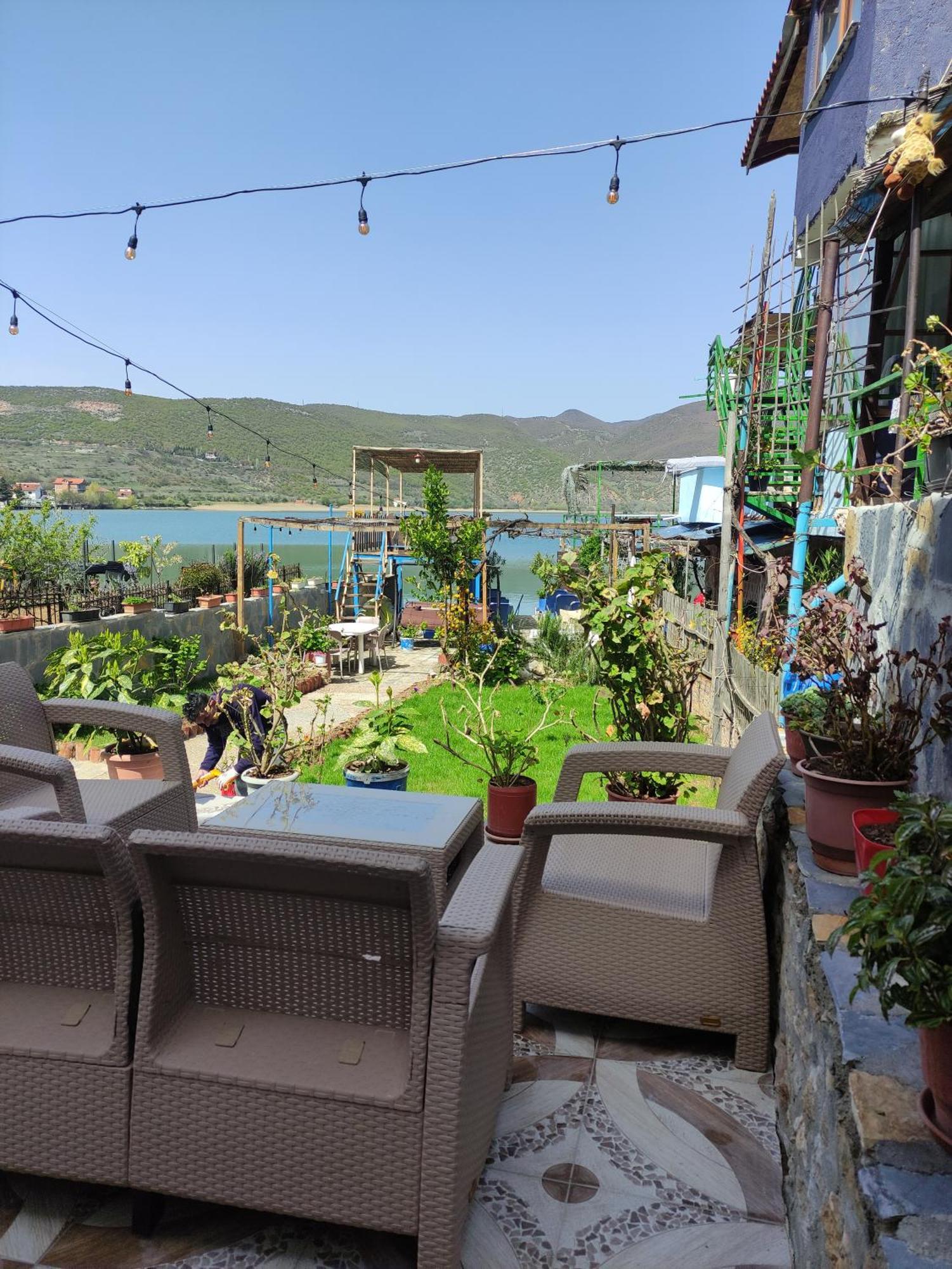 Erda Lakeside Guesthouse Lini Exterior foto
